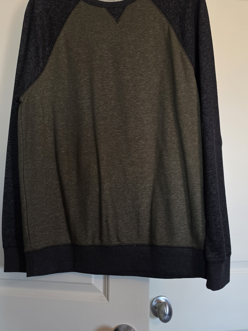 Men's Olive & Charcoal Raglan Sweater